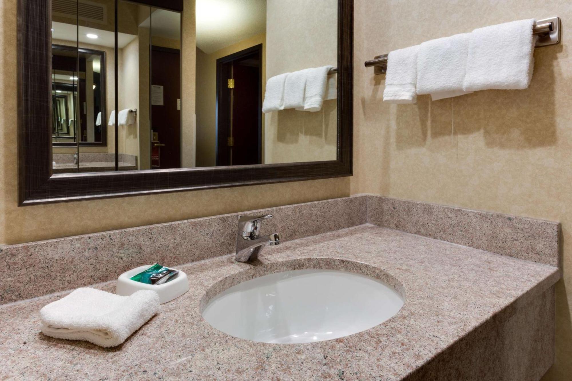 Drury Inn & Suites Birmingham Grandview Luaran gambar